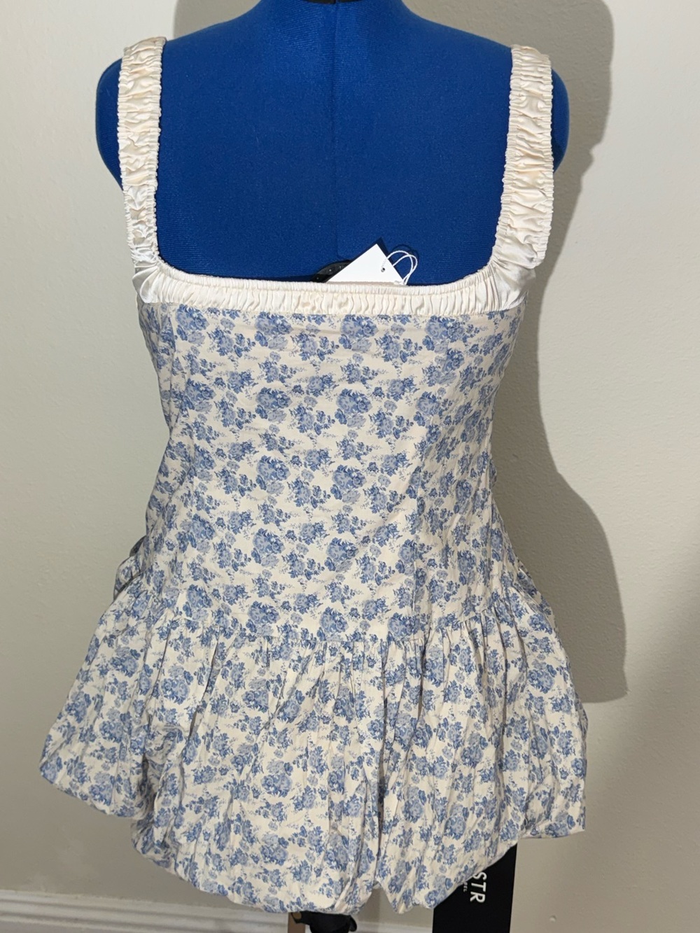 ASTR The Label Floral Milkmaid Bubble Hem Dress- Blue Floral- Size Large - Picture 8 of 13